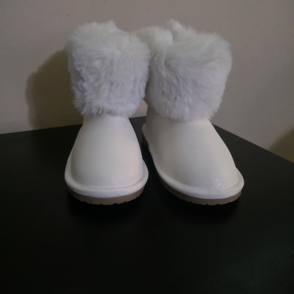 Girls Size 10 White Boots